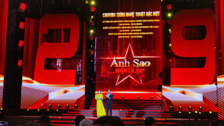 TP HCM tưng bừng đêm nghệ thuật “Ánh sao độc lập” mừng Quốc khánh 2/9