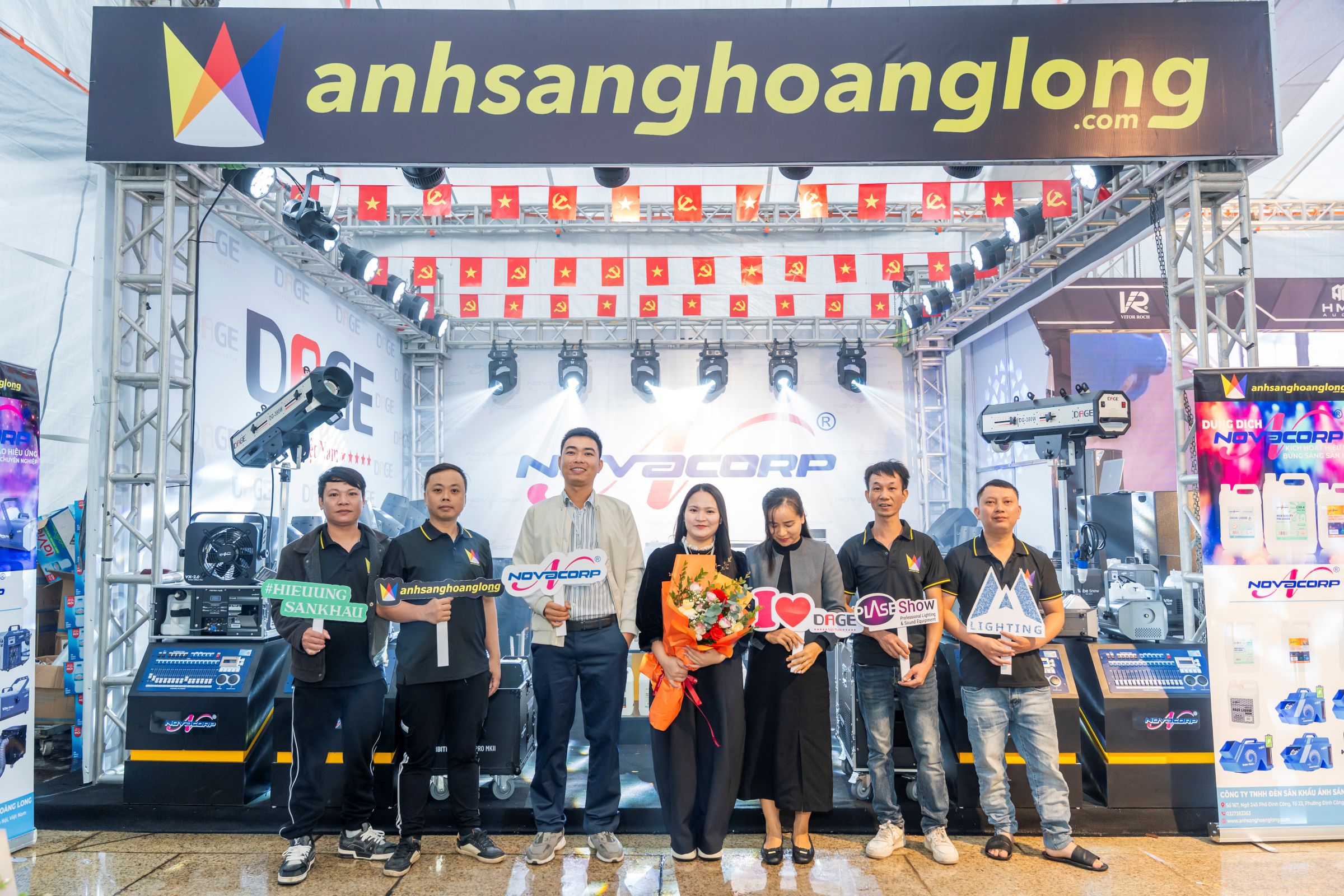 PLASE Show 2025 | Giải Mã Novacorp & DAGE Lighting tại Ánh Sáng Hoàng Long