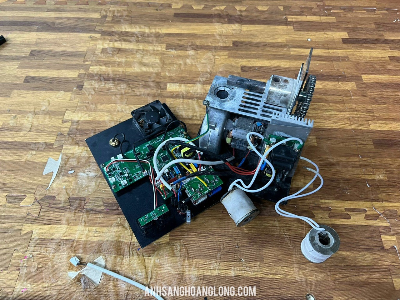 Sửa Máy Pháo Hoa Tiệc Cưới