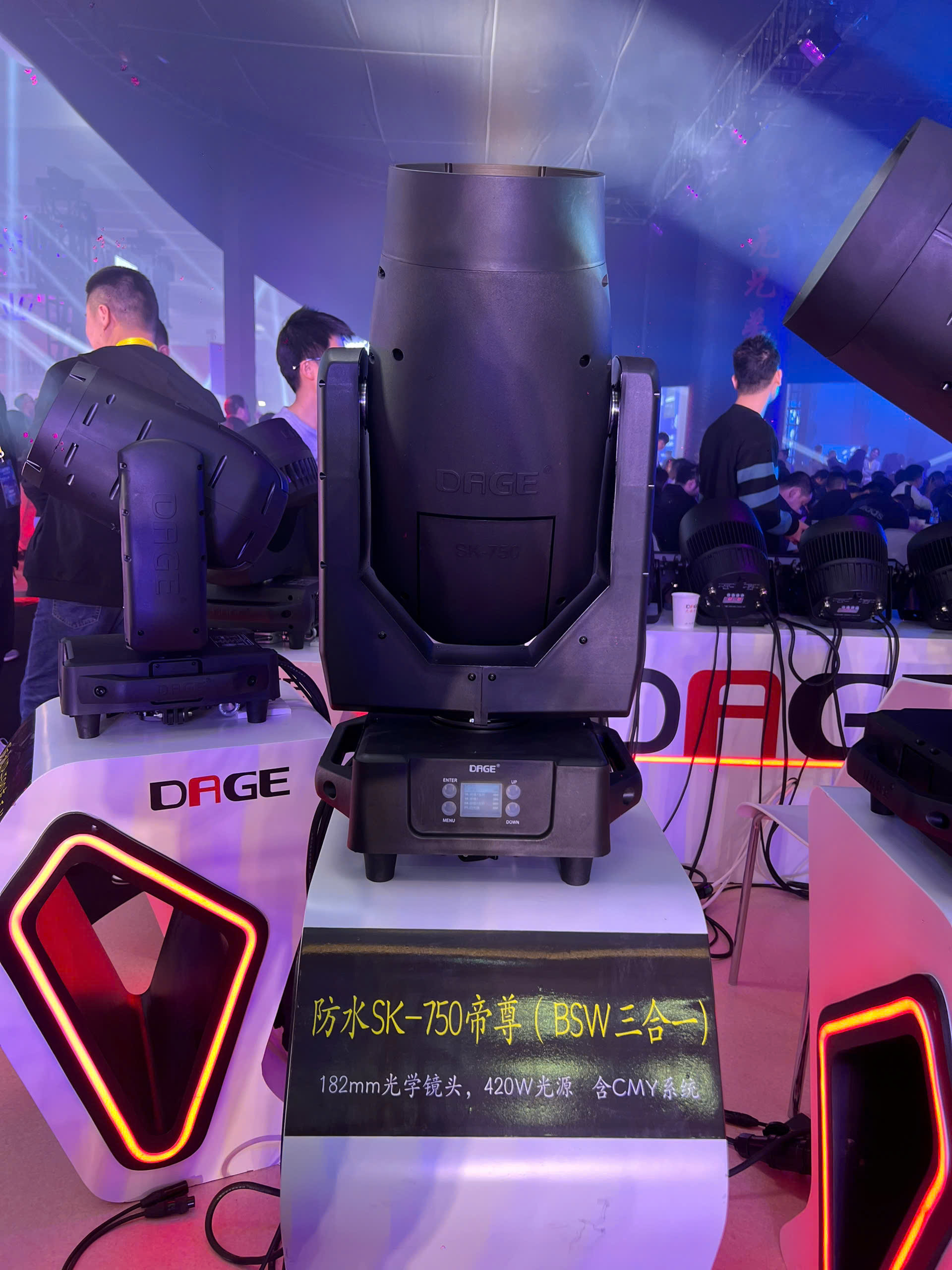 DAGE Gây Ấn Tượng Mạnh Tại GETSHOW 2025 – Điểm Đến Không Thể Bỏ Lỡ Của Ngành Sự Kiện