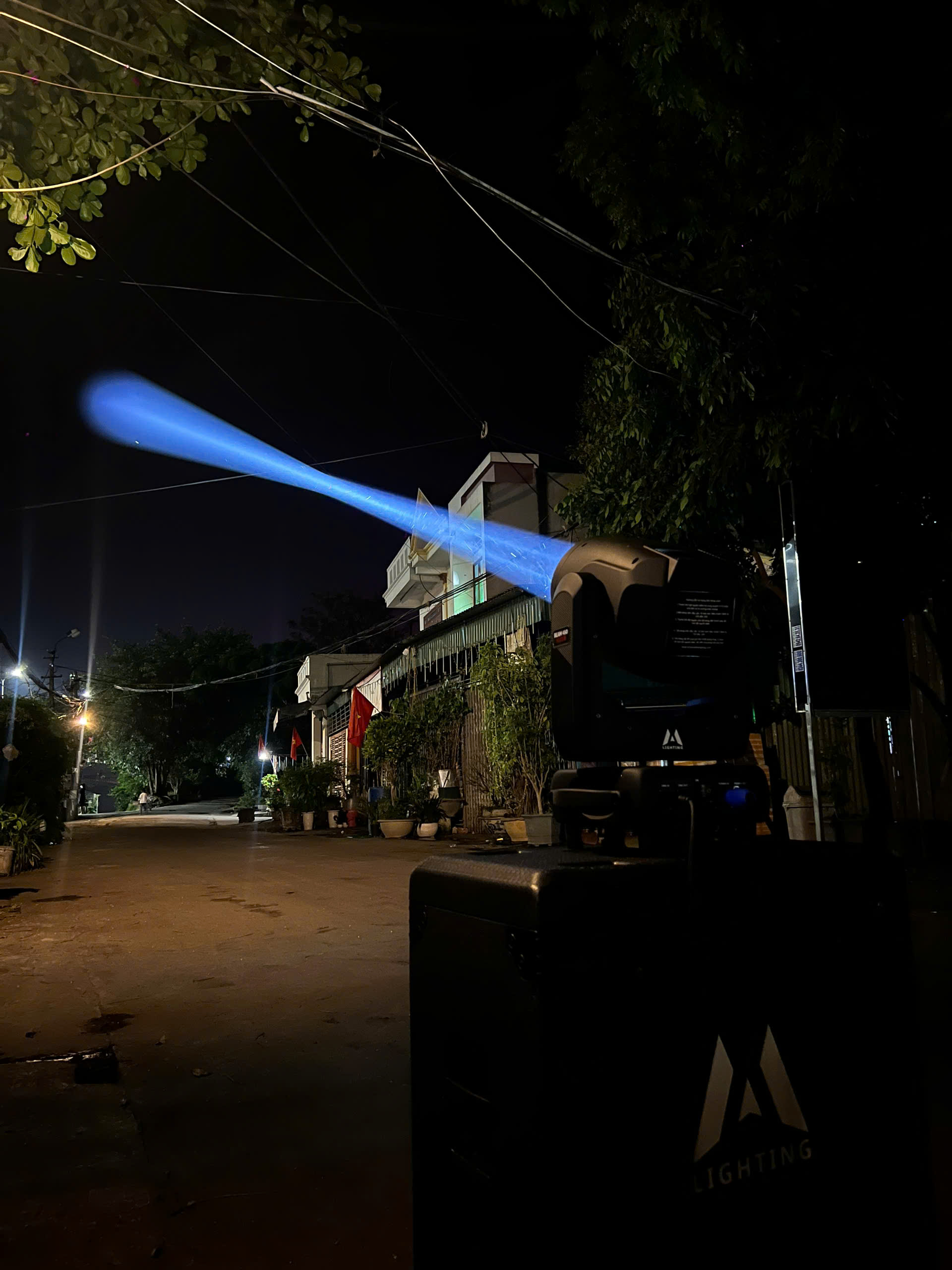 Beam 450W 4 Prism – Siêu Phẩm Đèn Sân Khấu Từ M Lighting