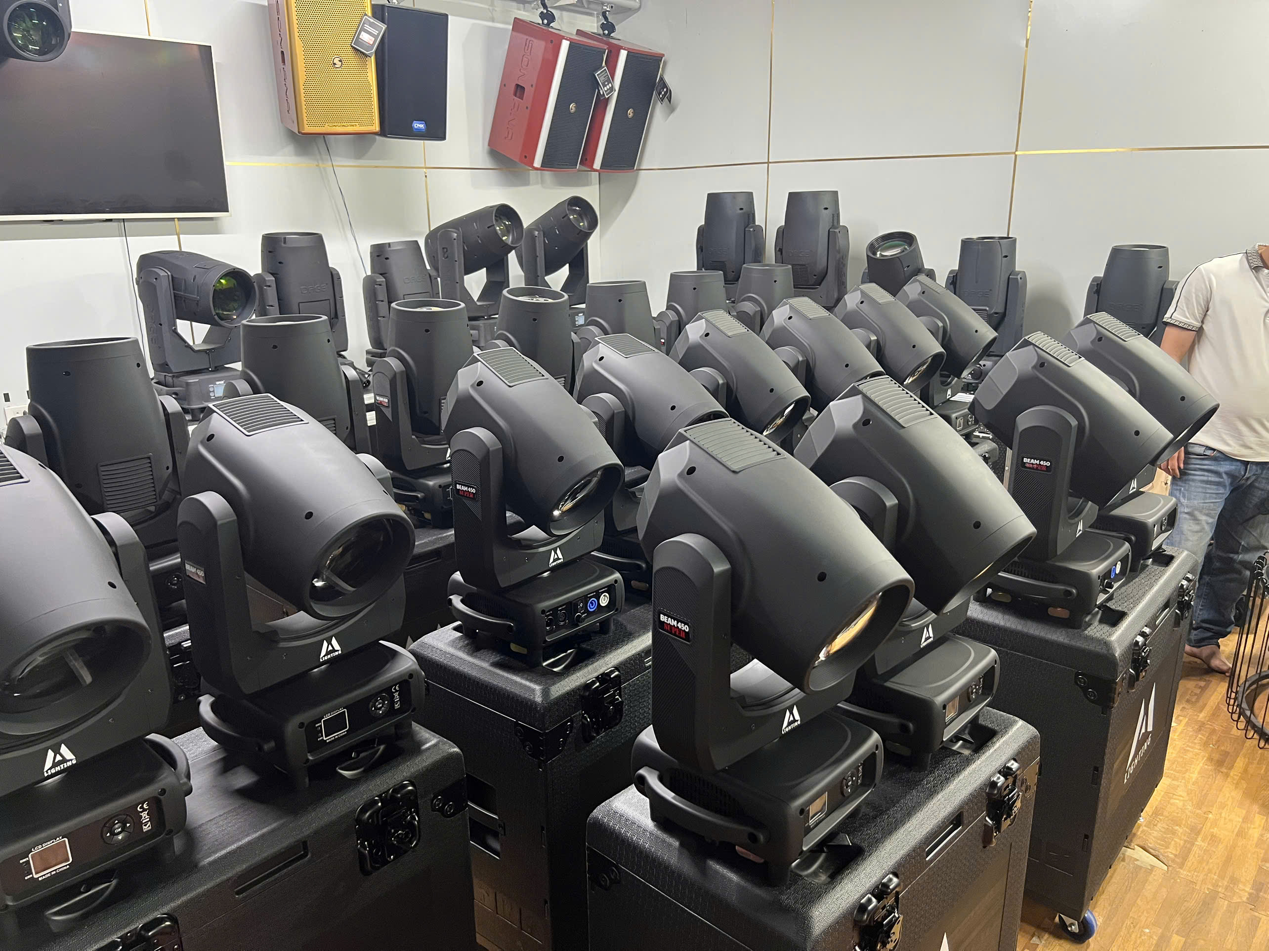 Top 1 Mẫu Đèn Beam 450W Được Ưa Chuộng Nhất Năm 2025