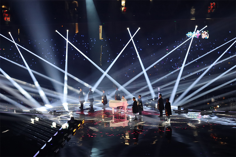 DAGE Lighting tổ chức ánh sáng tại buổi hòa nhạc đêm giao thừa năm 2020 của Đài truyền hình Chiết Giang