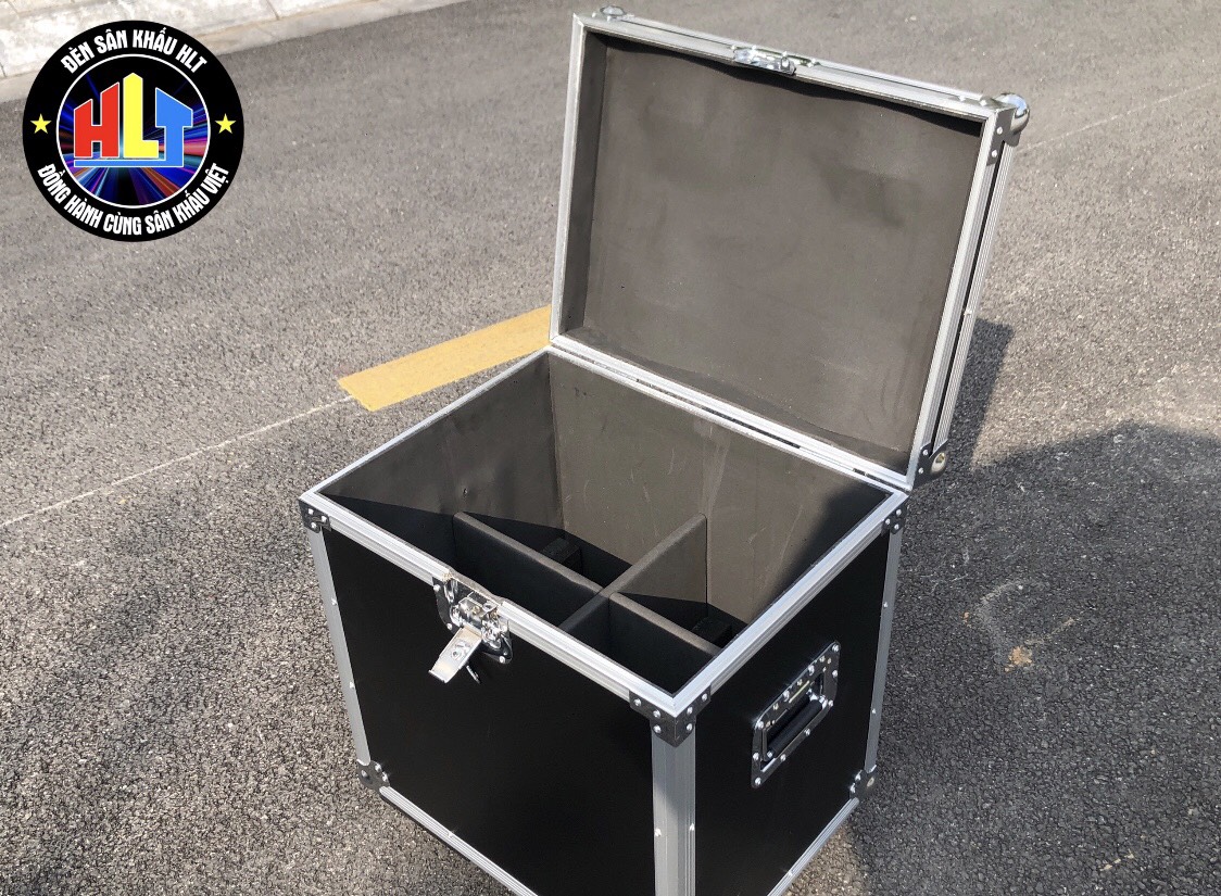 Tủ Đựng Moving 120w 4 Đèn Gỗ 