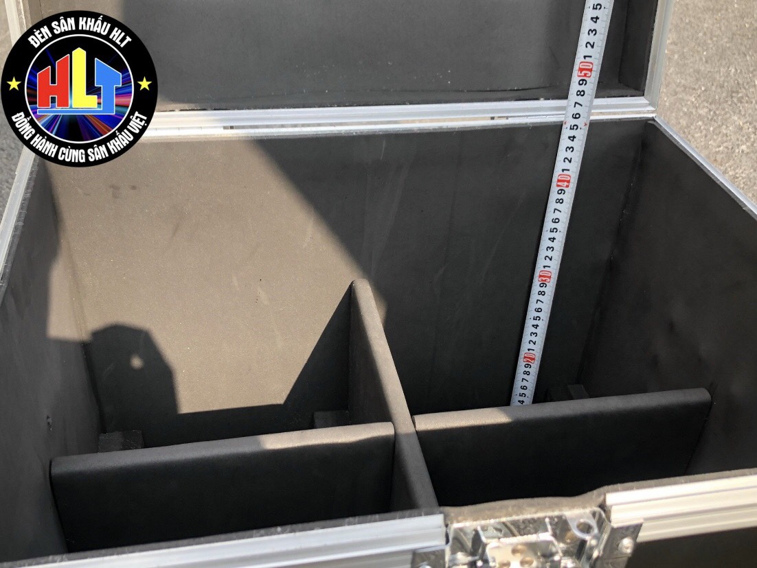 Tủ Đựng Moving 120w 4 Đèn Gỗ 