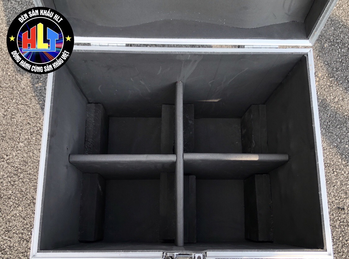 Tủ Đựng Moving 120w 4 Đèn Gỗ 