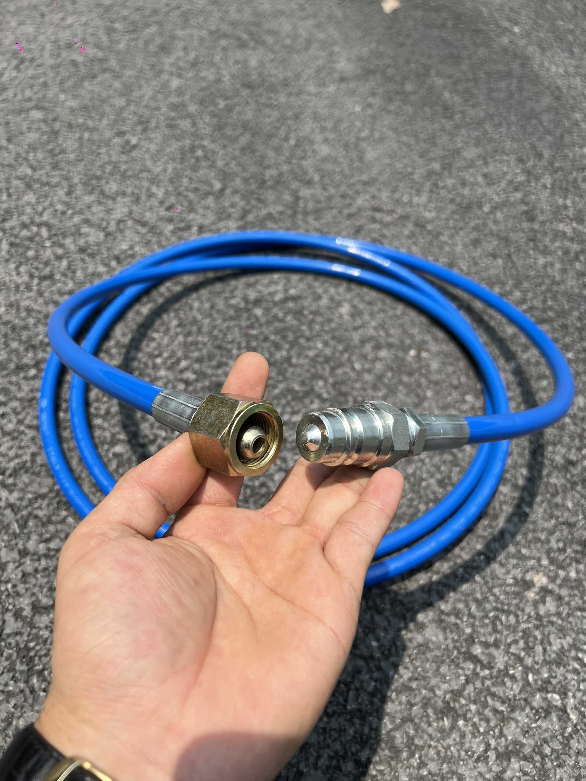 Dây Dẫn Khí Dài 2m Loại Một Đầu Vào Bình Khí Co2 Da Đầu Nối Nhanh Vào Máy Co2