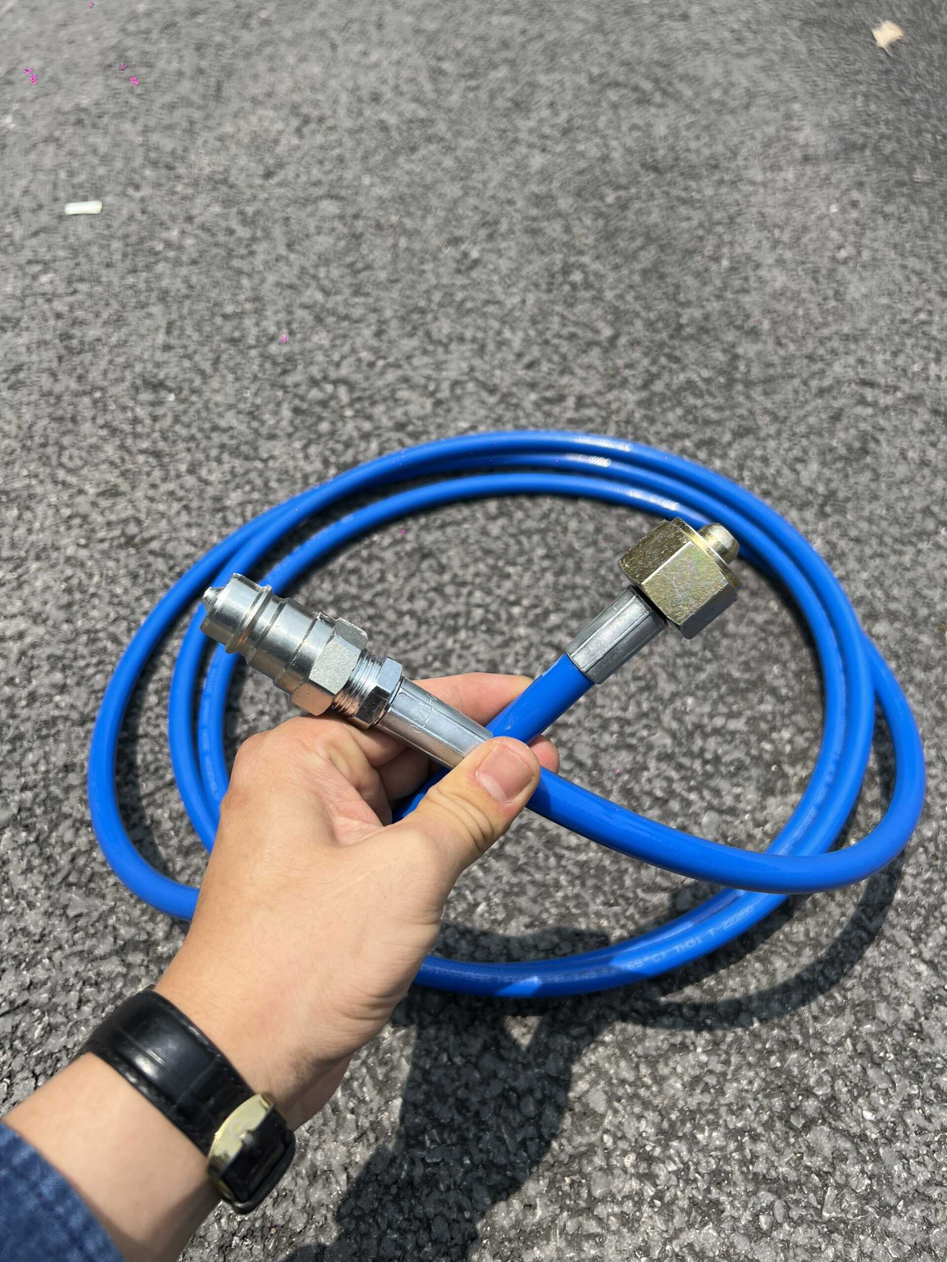 Dây Dẫn Khí Dài 2m Loại Một Đầu Vào Bình Khí Co2 Da Đầu Nối Nhanh Vào Máy Co2