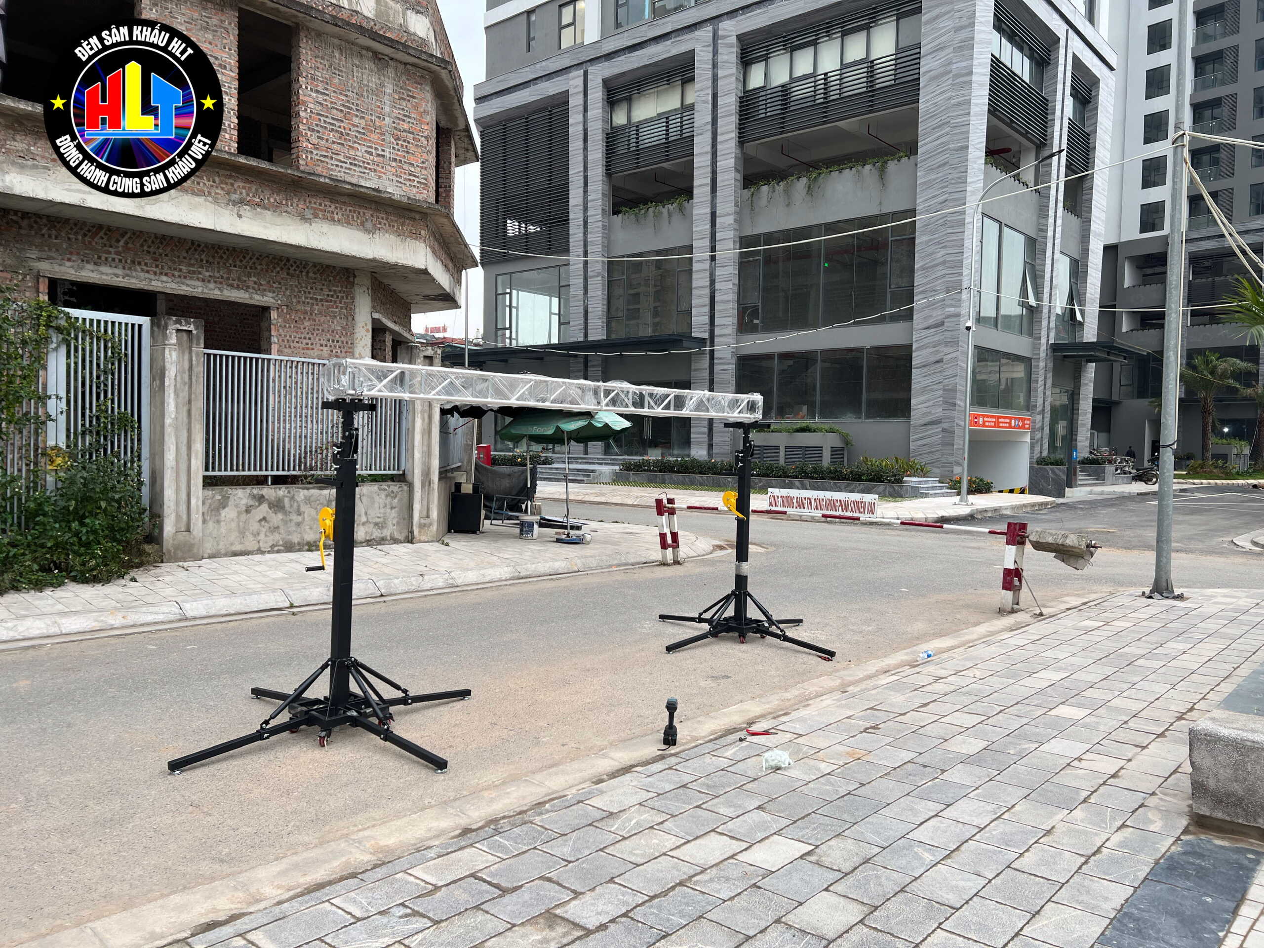 Giá Treo Đèn - Giá Treo Loa Array Mã : GTD150 Có Khung Nhôm