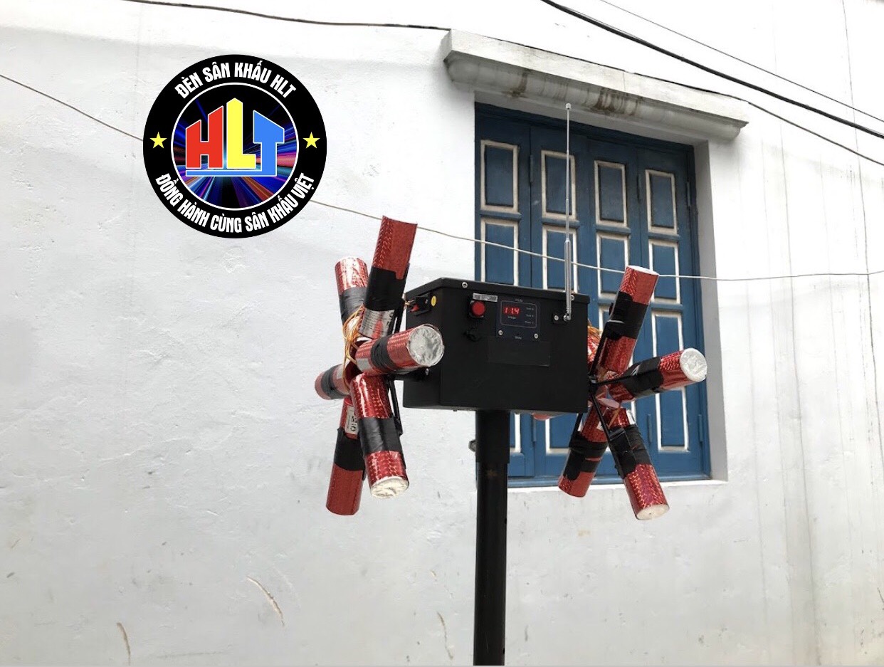 Máy Quay Tạo Hoa Cho Pháo Điện