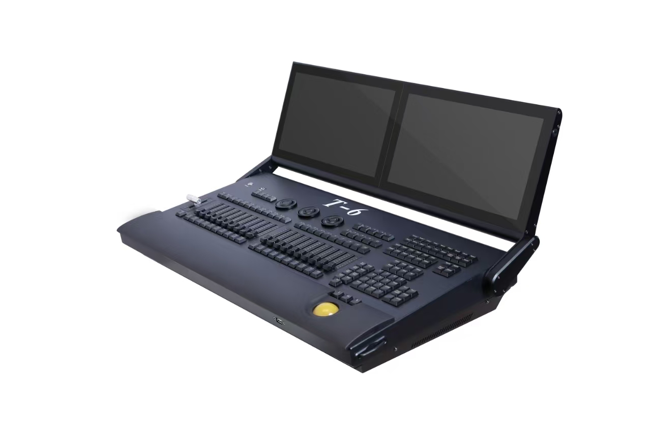 Bàn Điều Khiển Ánh Sáng T6 – Titan V16