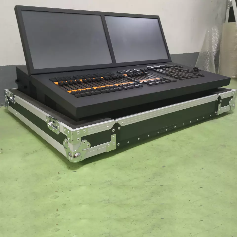 Bàn Điều Khiển Ánh Sáng Ma2