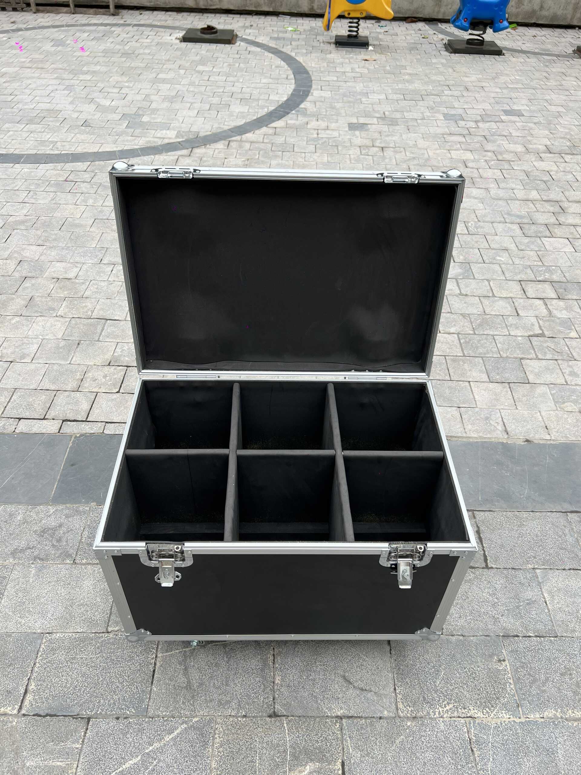 Tủ Gỗ 6 Ngăn Đựng Đèn Moving 100w