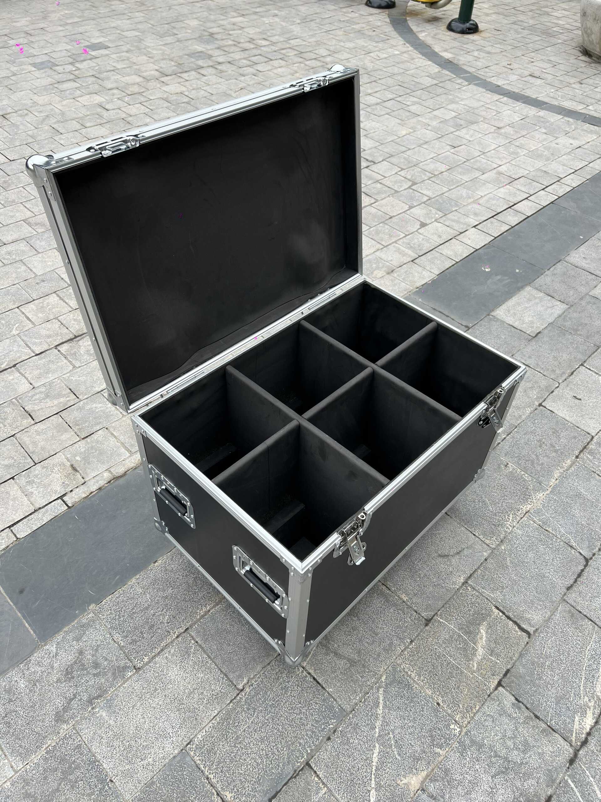 Tủ Gỗ 6 Ngăn Đựng Đèn Moving 100w