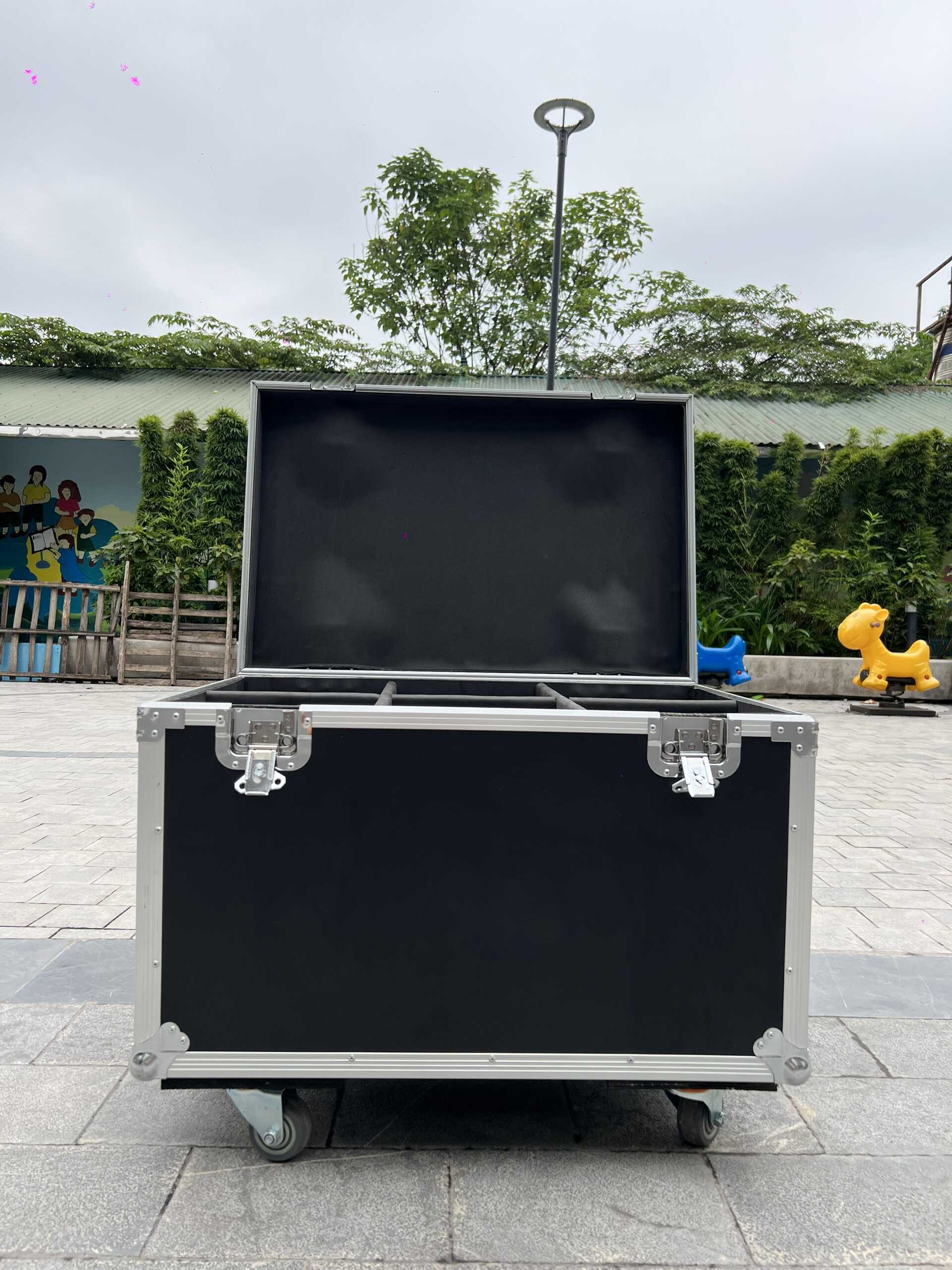 Tủ Gỗ 6 Ngăn Đựng Đèn Moving 100w