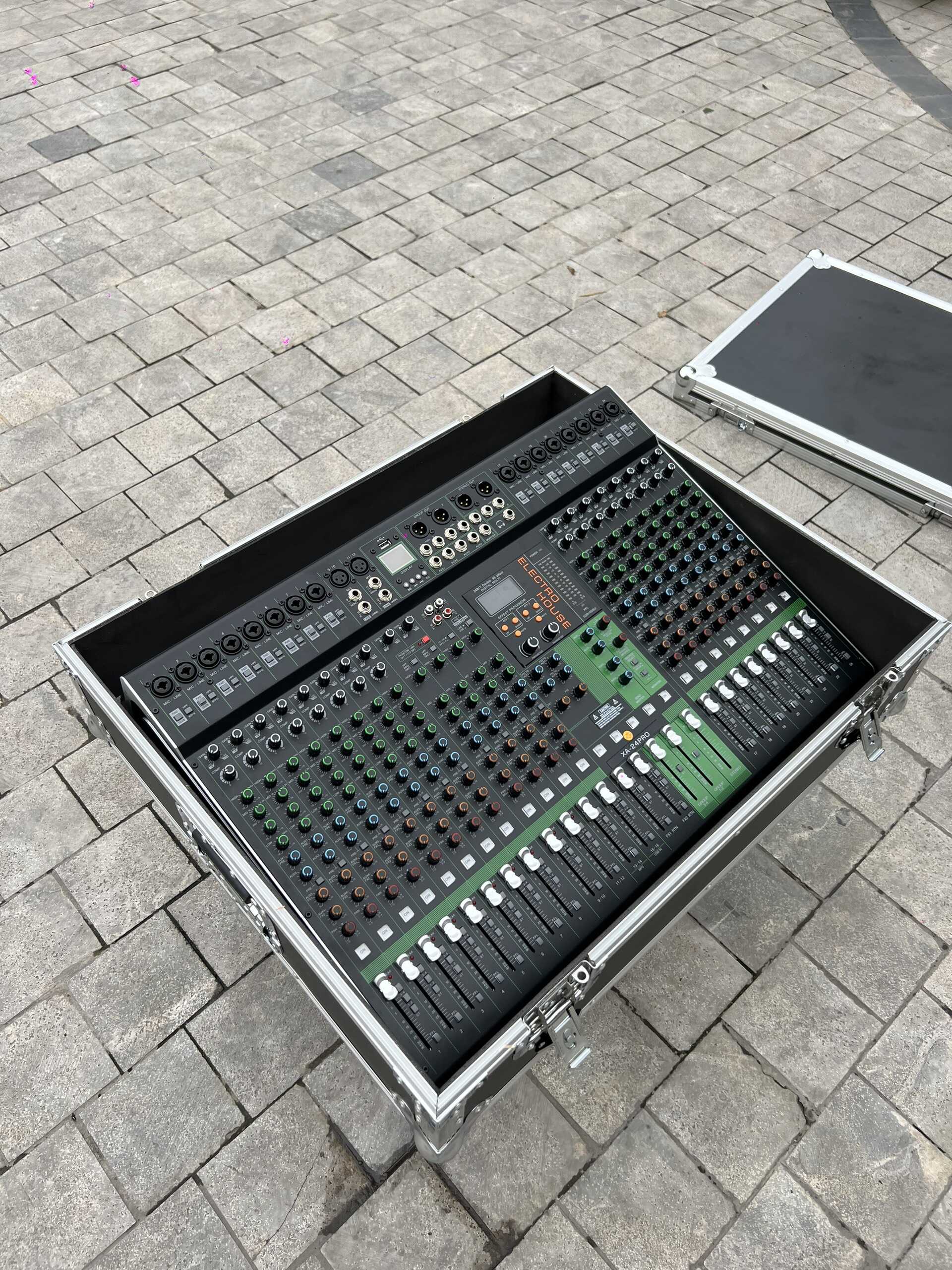 Tủ Gỗ Đựng Bàn Mixer Xa-24pro