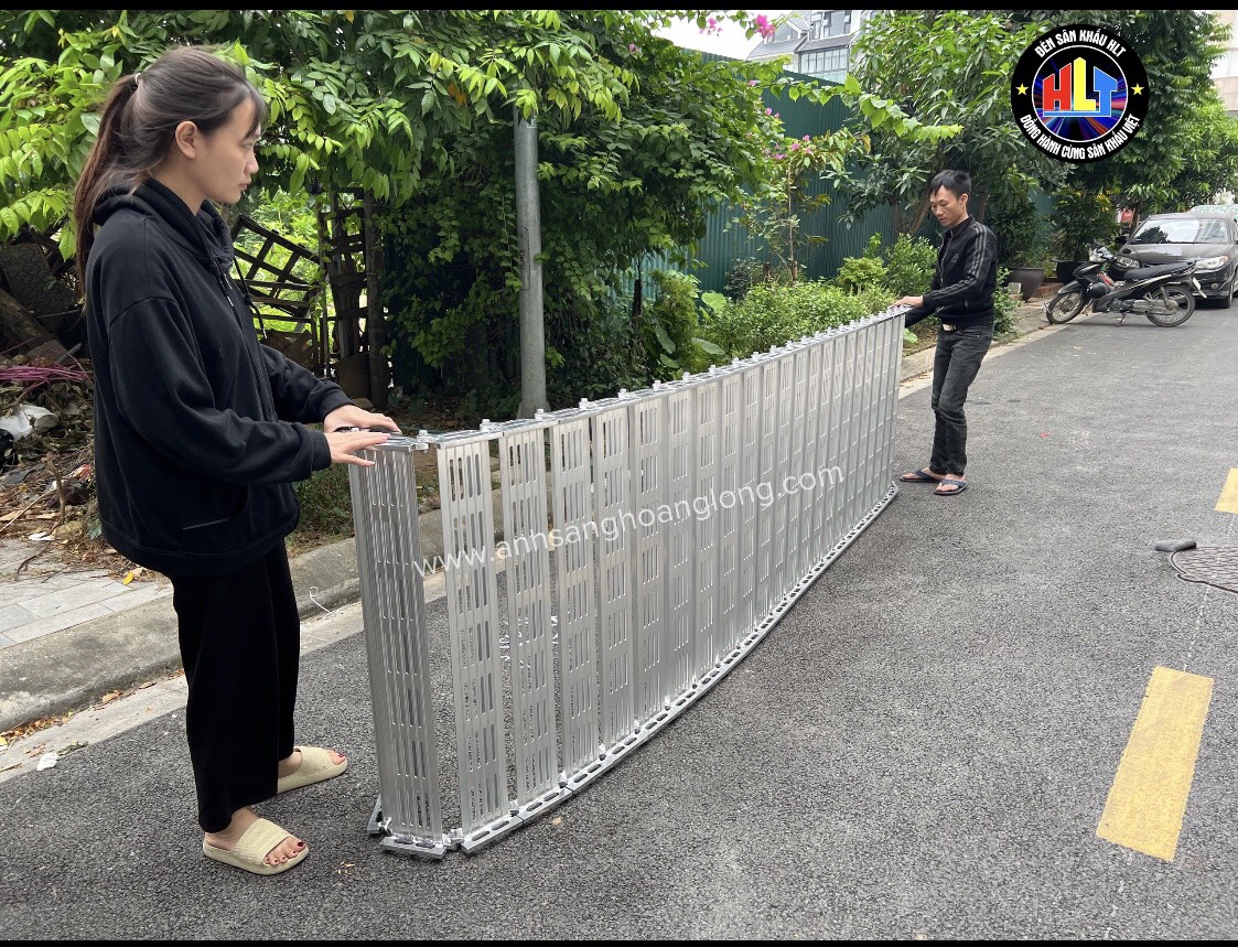 Thang Nhôm Trượt Đồ Sự Kiện