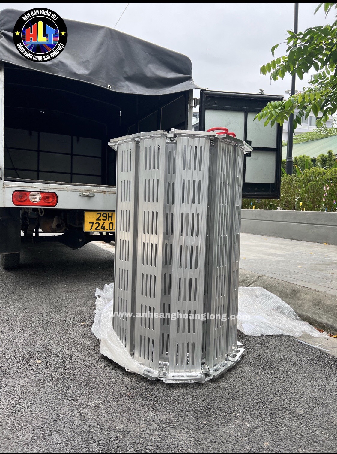 Thang Nhôm Trượt Đồ Sự Kiện