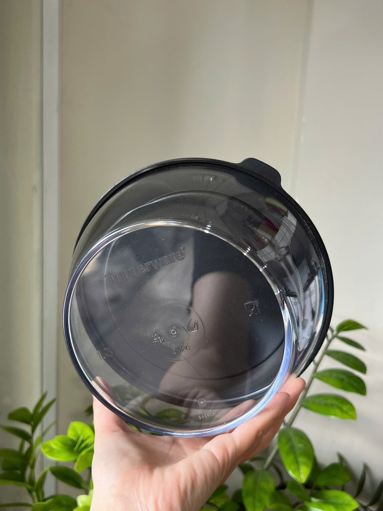 Tupmalay Hộp Tròn Màu Đen Clear Bowl 1.3L