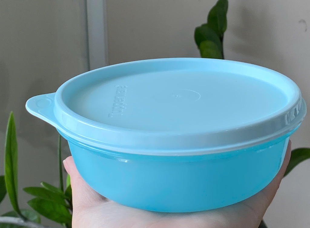 Hộp Mát Tupperware Round bowl 4 Màu 300ml (01 Hộp)