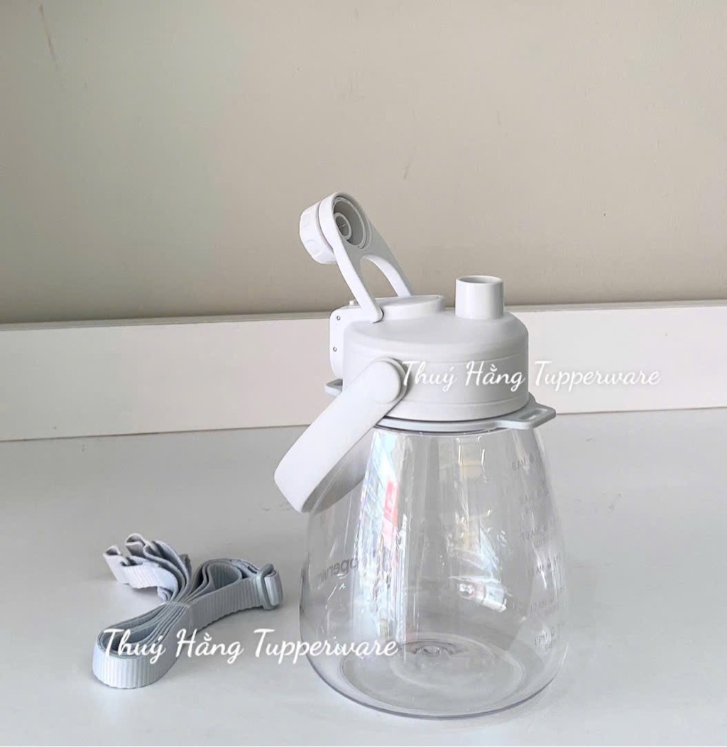 Bình Nước 1.1L Có Quai Tupperware
