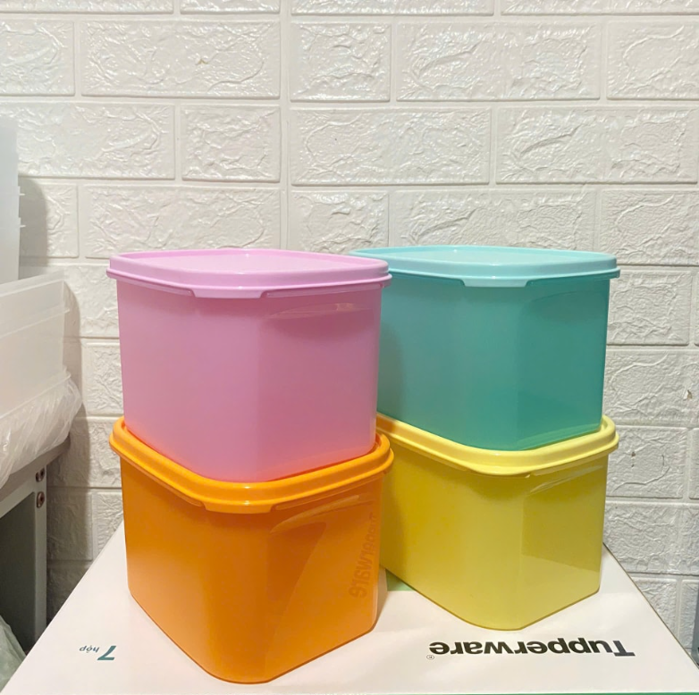 Combo Tuptrung Set 4 Hộp Mát Colorful 1.9L (4 Hộp) 2025