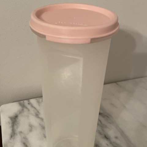 Hộp Tupperware khô mát tròn 1.1L - full hồng