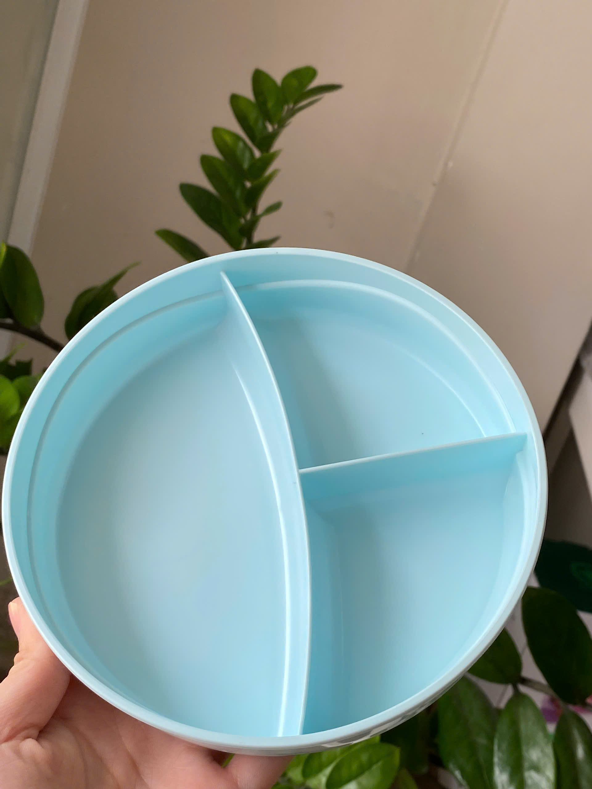 Tuptrung  - Hộp cơm chia 3 ngăn tròn 350ml