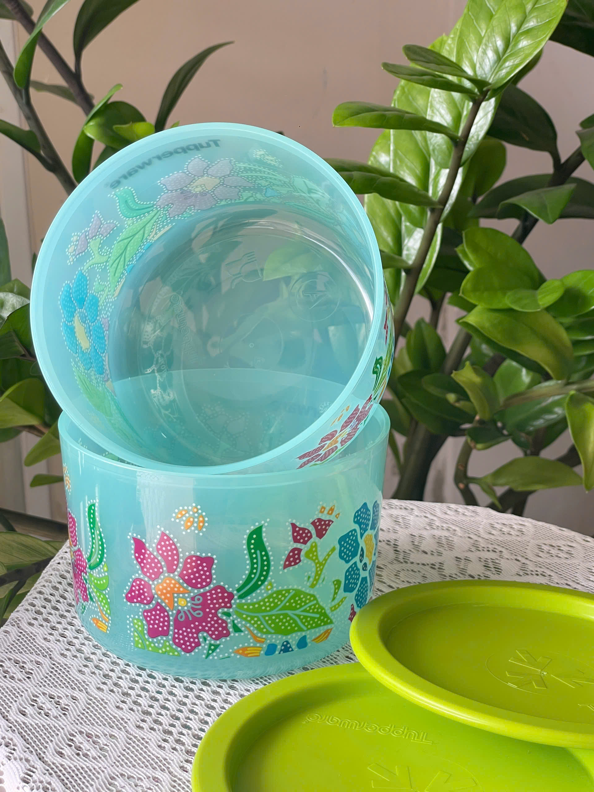 Hộp Tupperware Trữ Mát One Touch 600ml - Đóng Hộp 1 Ấn - Tupperware Malaysia Chính Hãng