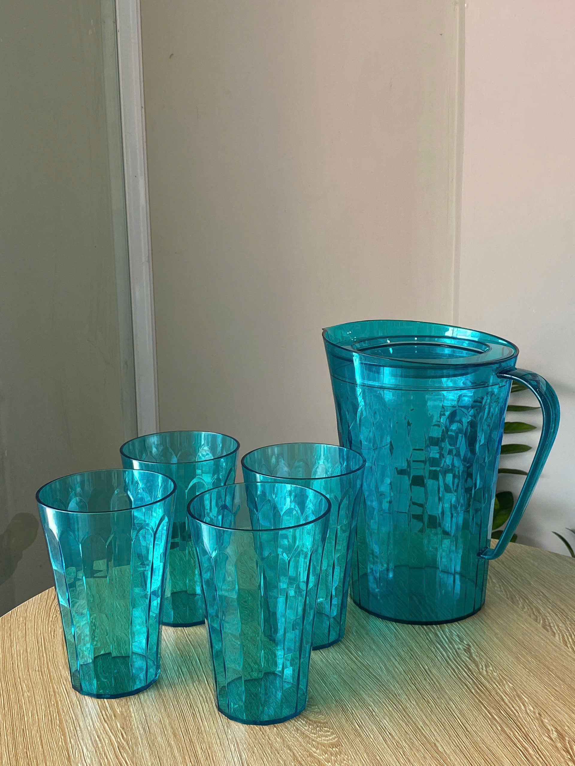 Tupmalay - Bộ Bình Nước + 4 Cốc Xanh Min Prisms Serving (1 set)