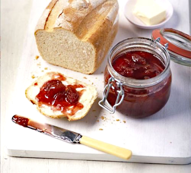 Bánh Mỳ Bơ Mứt