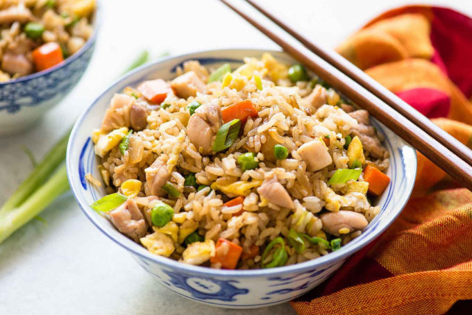 Cơm Rang Gà/ Lợn