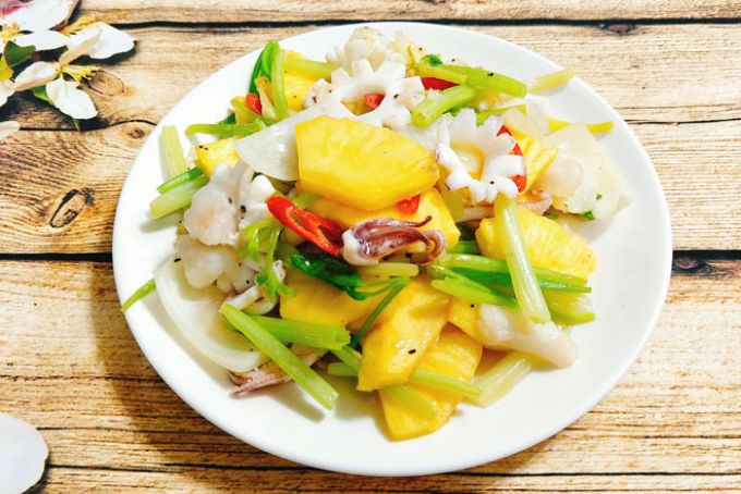 Mực Xào Chua Ngọt