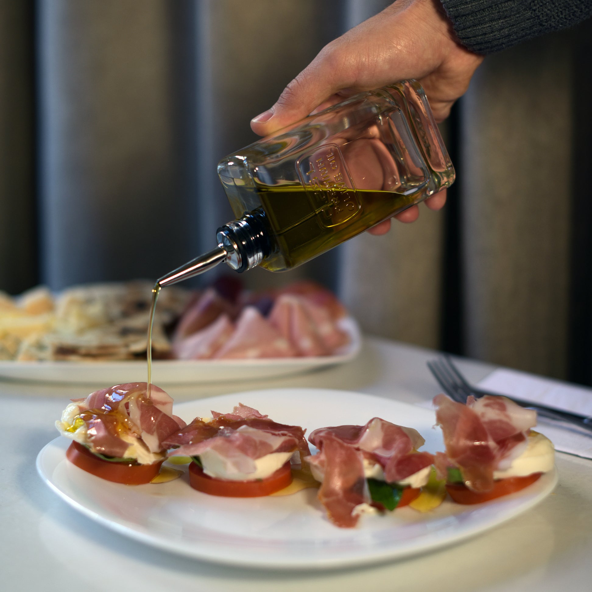 Đĩa Thủy Tinh vuông Parma màu trắng 31cm