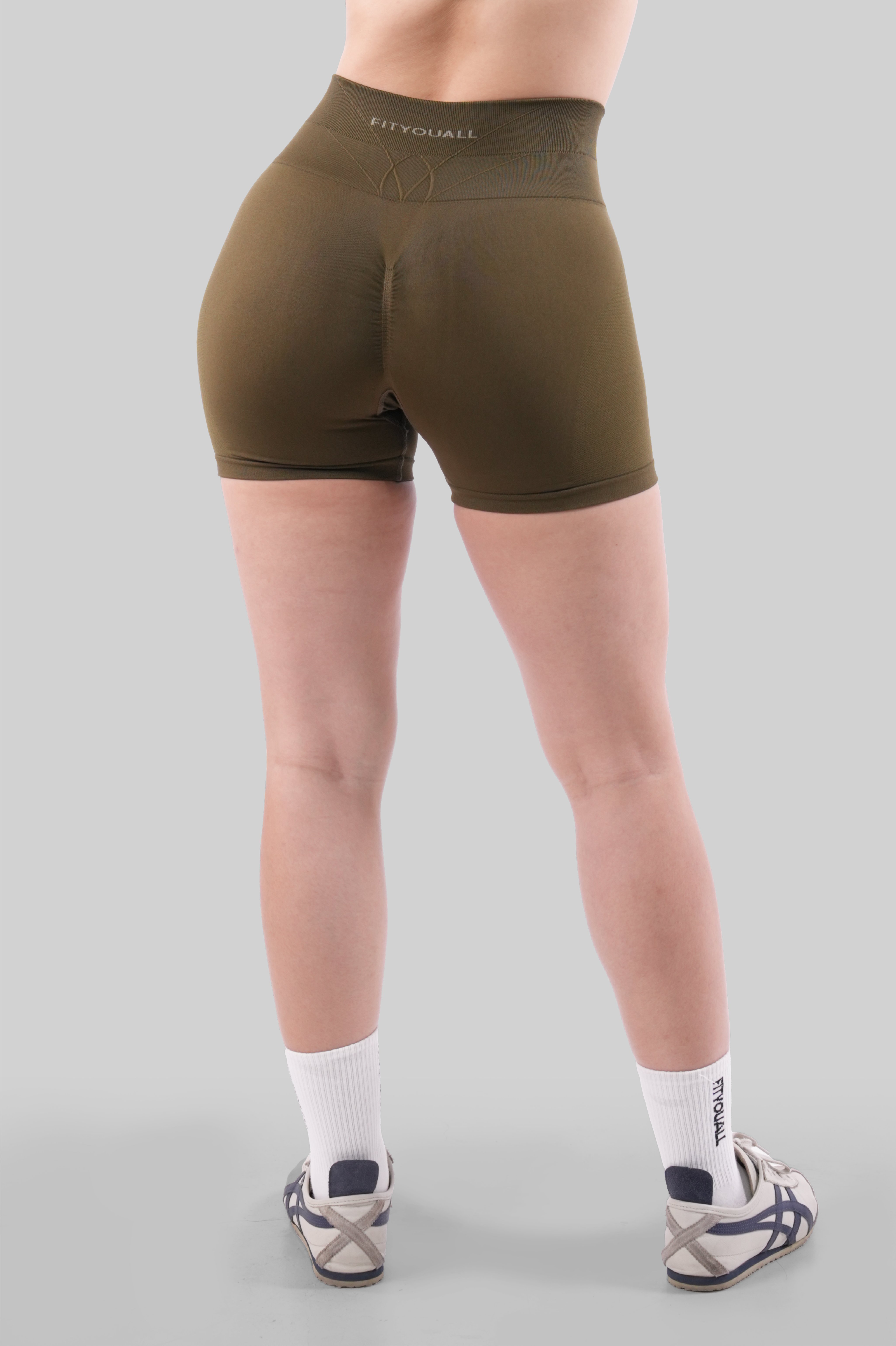 Quần Shorts Lotus Seamless - Dark Olive