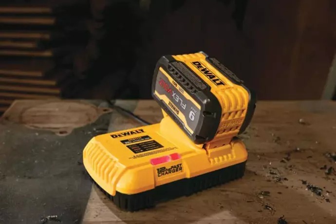 DEWALT ra mắt hai giải pháp sạc mới