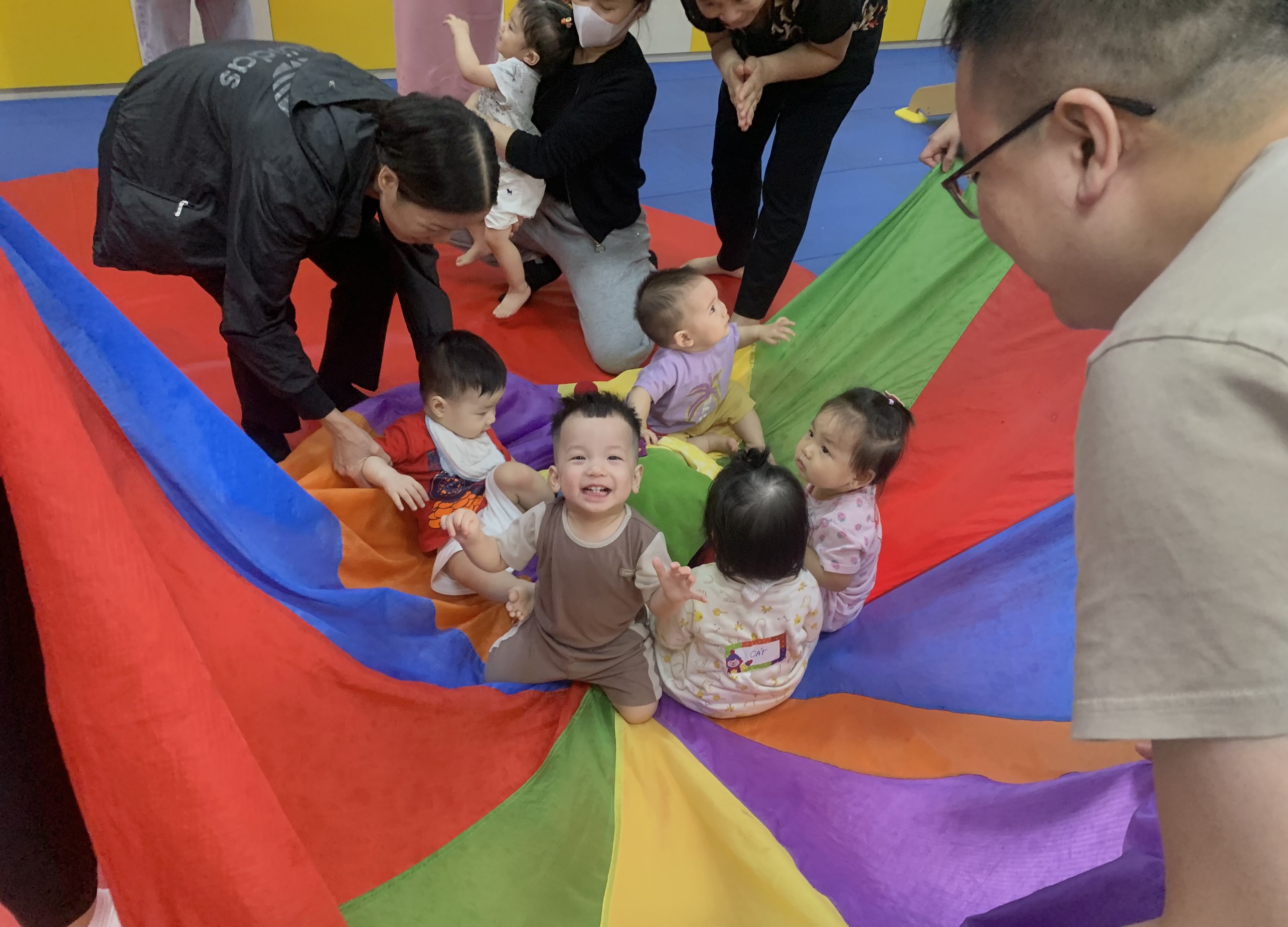 Cách nuôi dạy một đứa trẻ hạnh phúc Cách nuôi dạy một đứa trẻ hạnh phúc