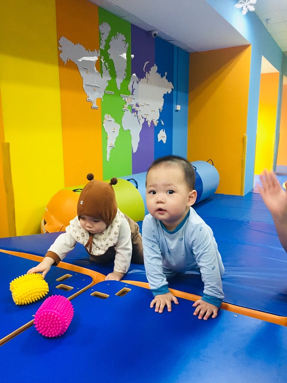 Tại sao trẻ cần vui chơi cùng bố mẹ!