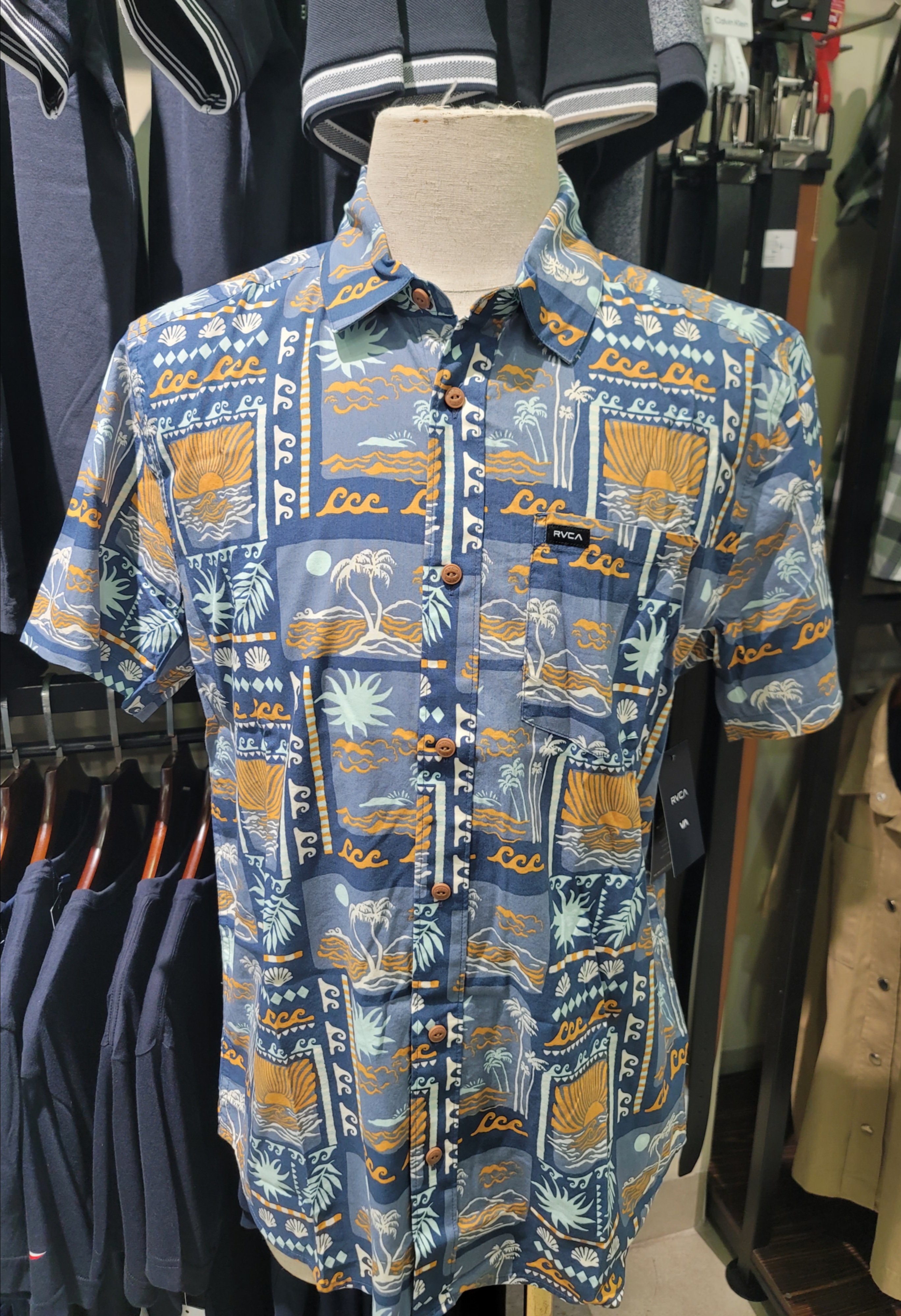 Sơ mi cộc tay RVCA  họa tiết biển