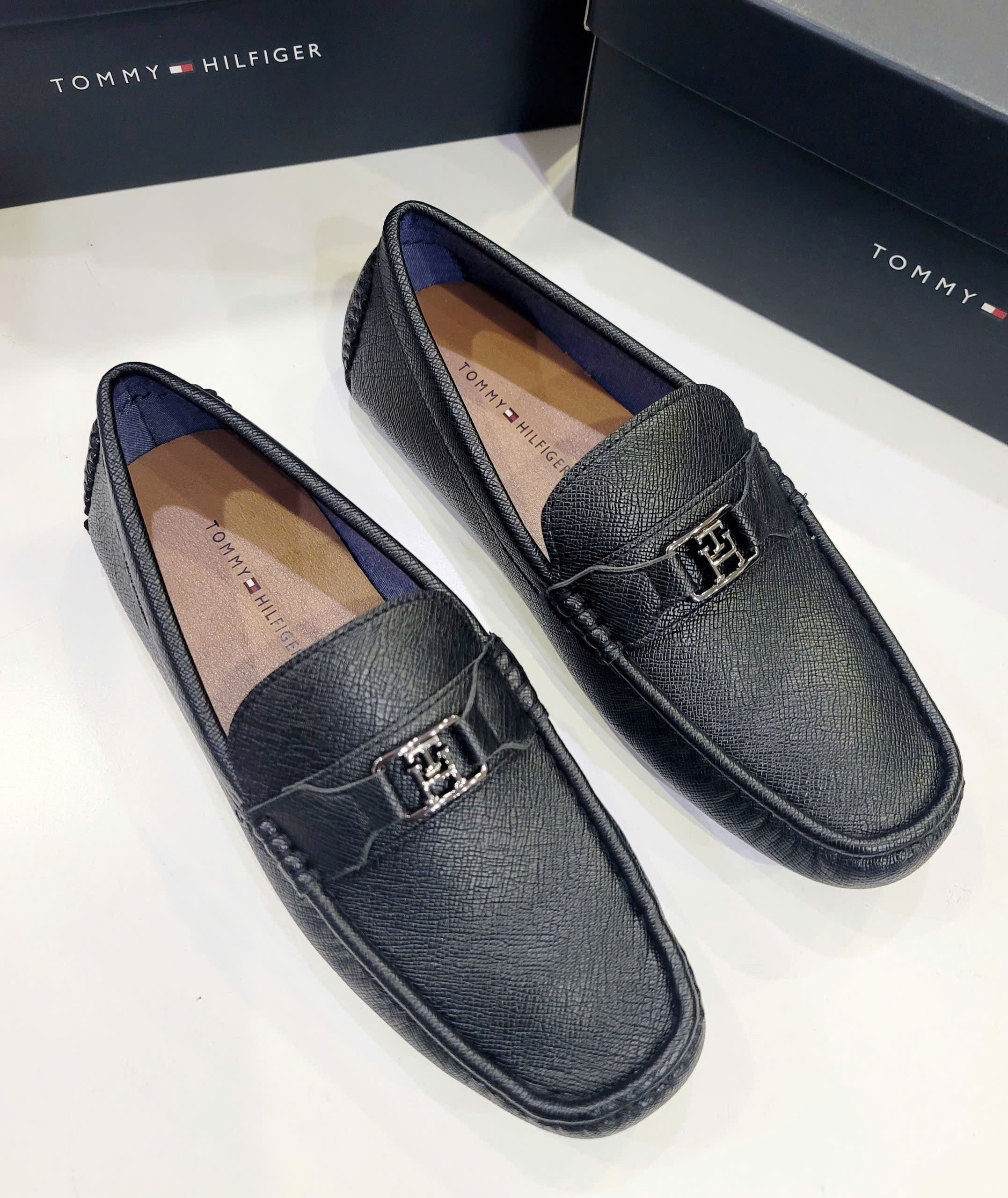 Giày Tommy Attle Driver Loafers