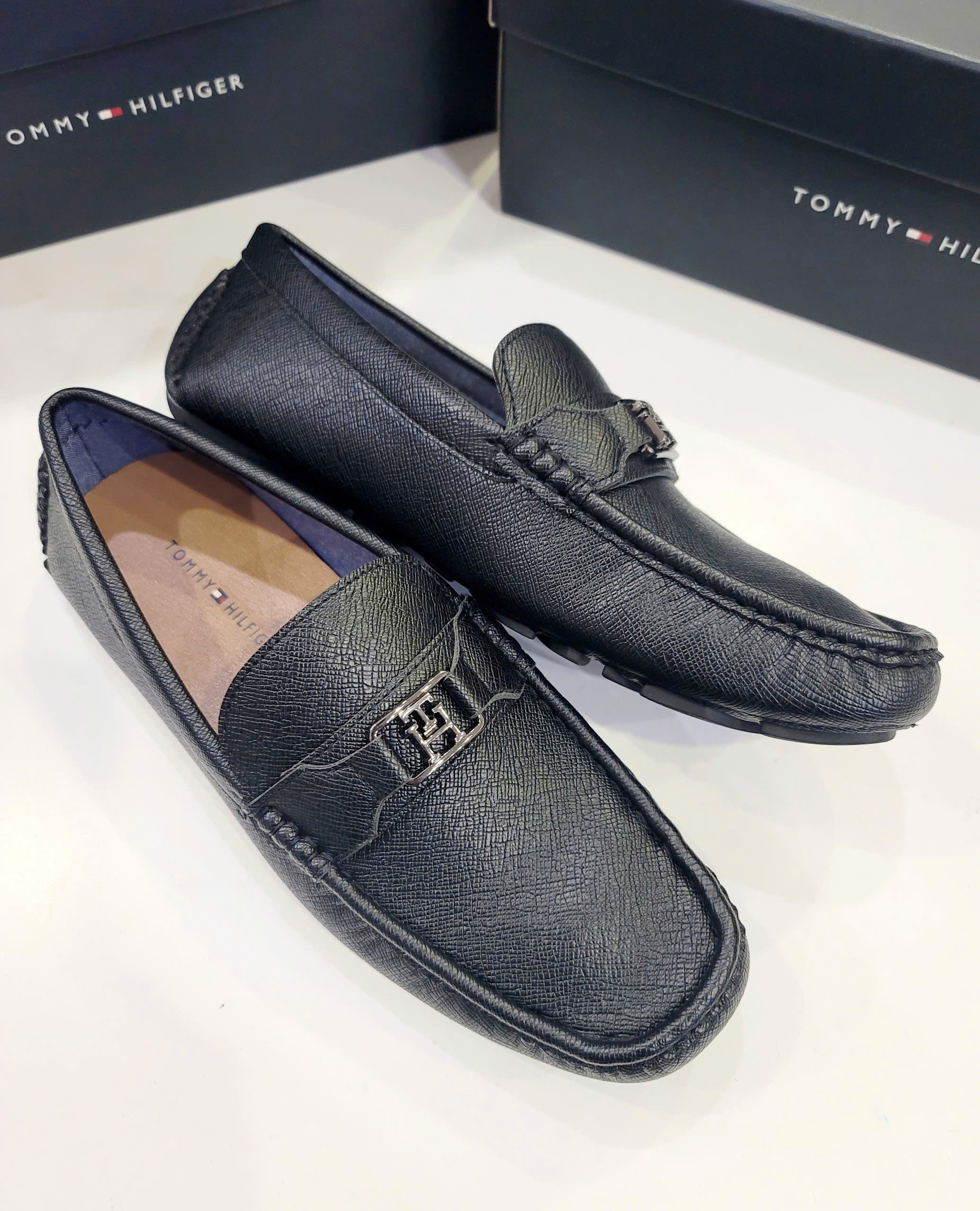 Giày Tommy Attle Driver Loafers