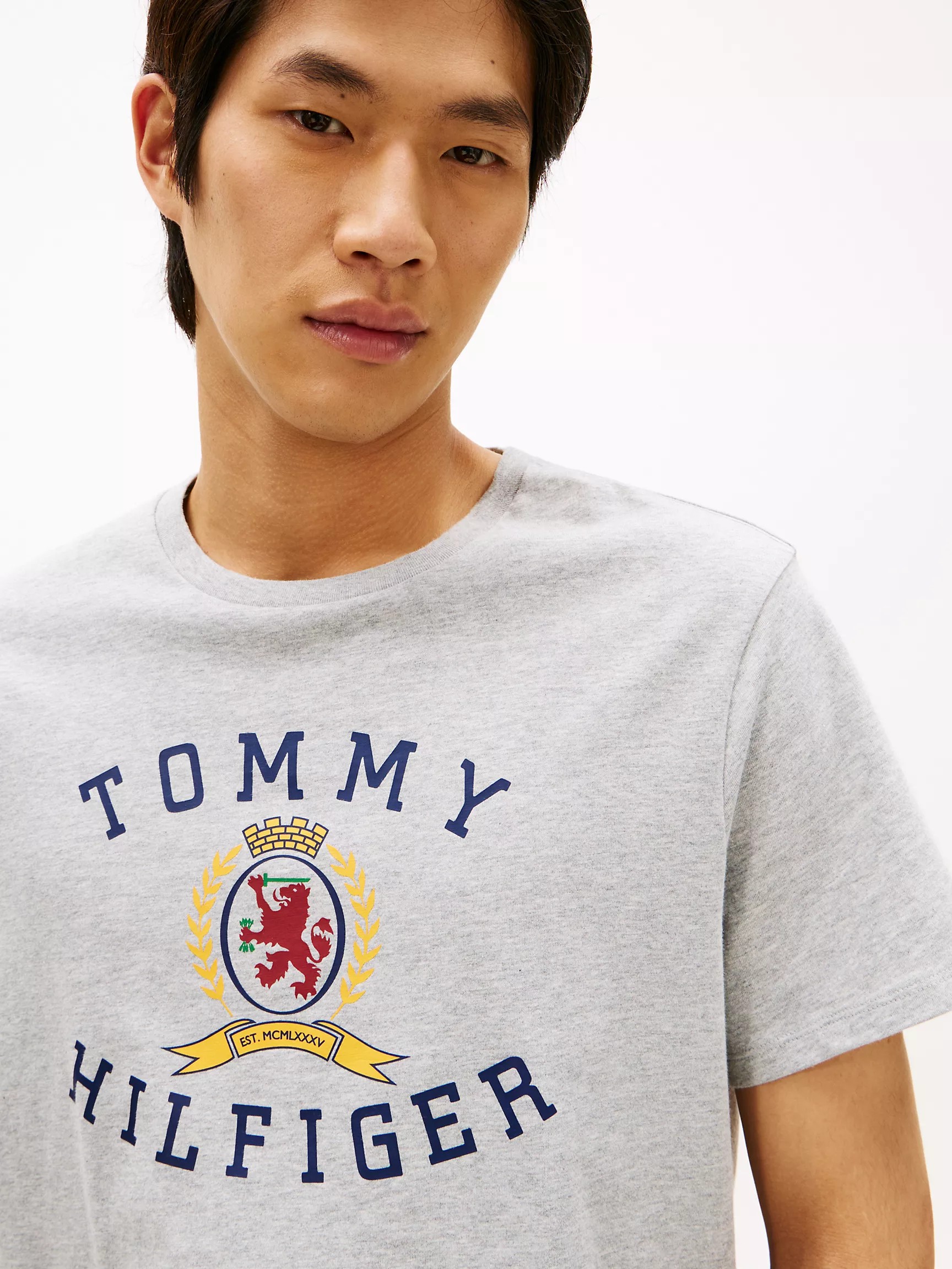 Áo Thun Tommy Hilfiger Crest Logo - Grey Heather