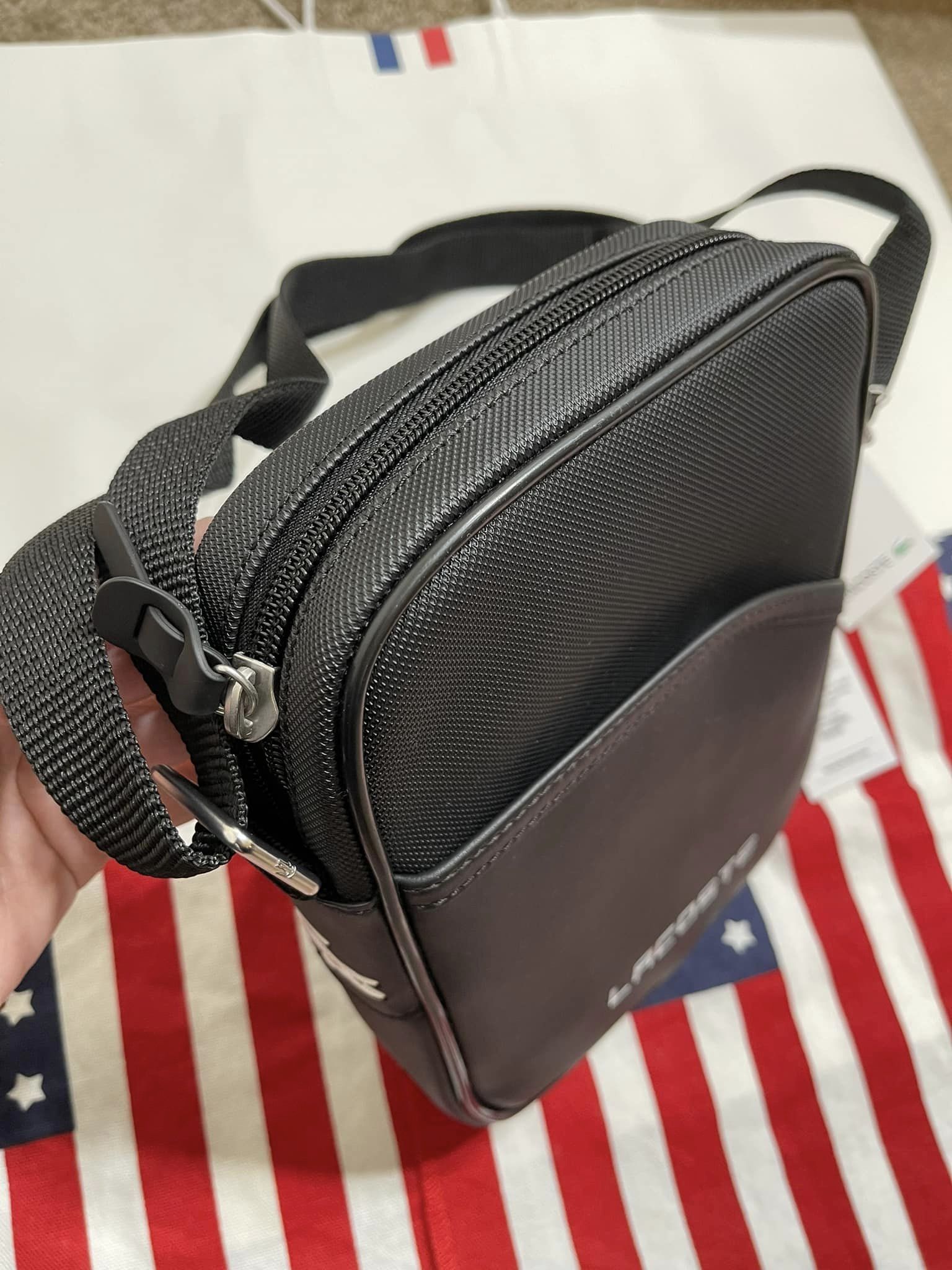 Túi Lacoste Men's Sport Vertical Canvas Bag Black