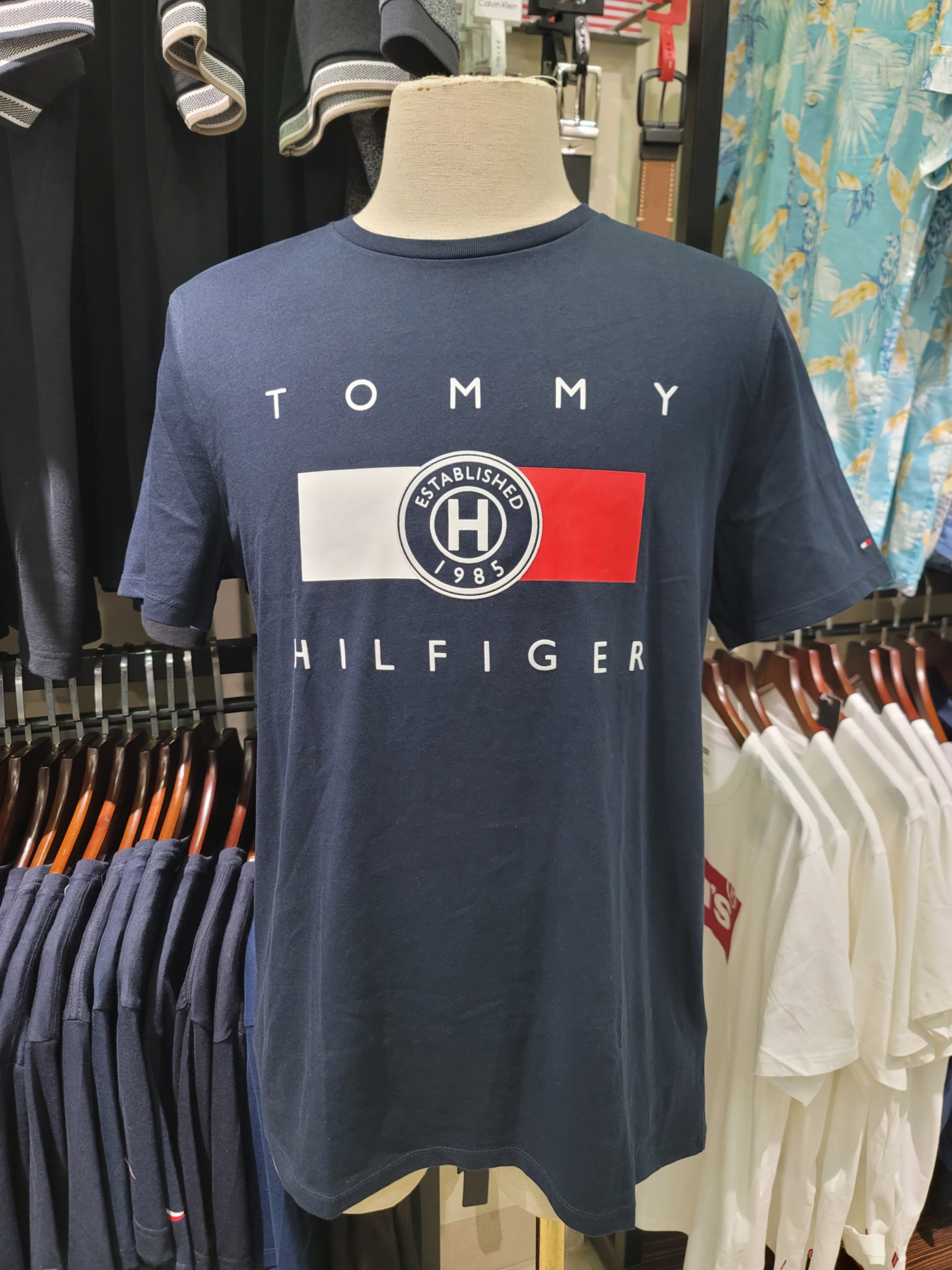 Thun Tommy Hifilger Navy 1985