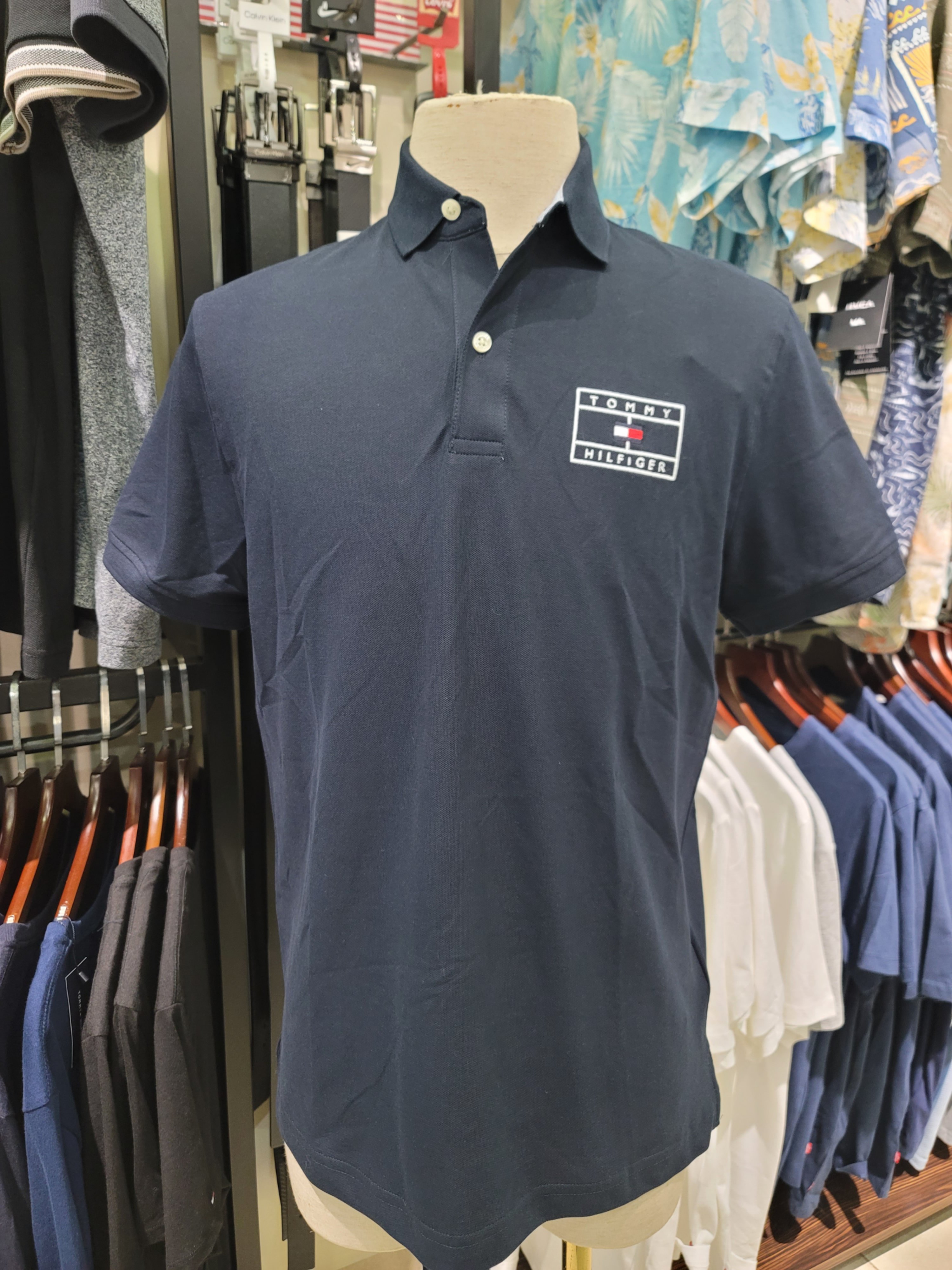 Polo Tommy Hilfiger Regular Navy - Logo chữ nhật