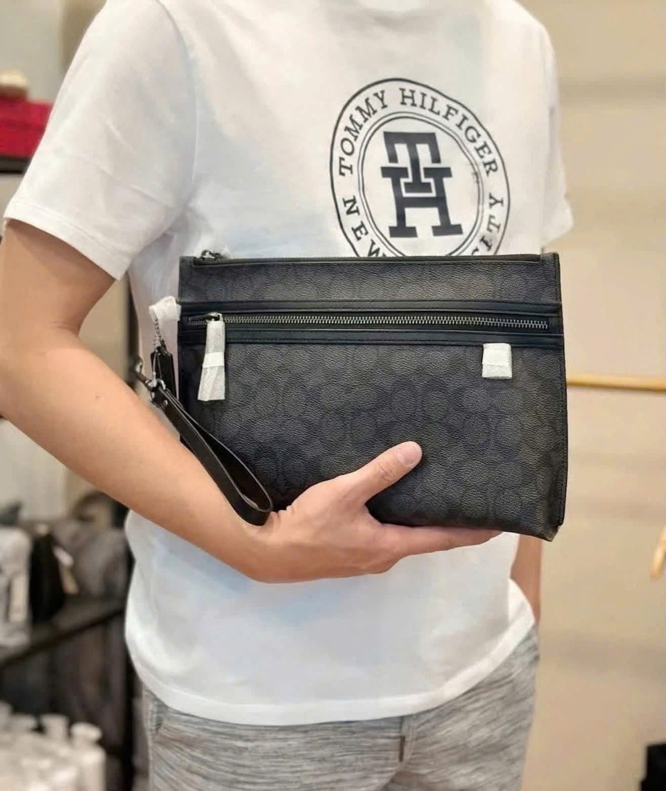 Coach Carry All Pouch Logo Canvas CY985