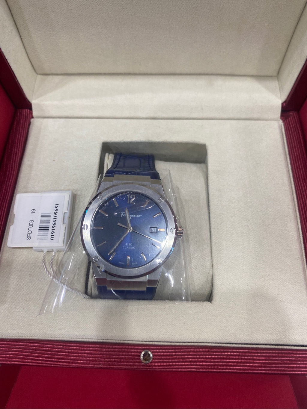 Đồng hồ nam Salvatore Ferragamo F80 - Blue viền bạc mặt xanh