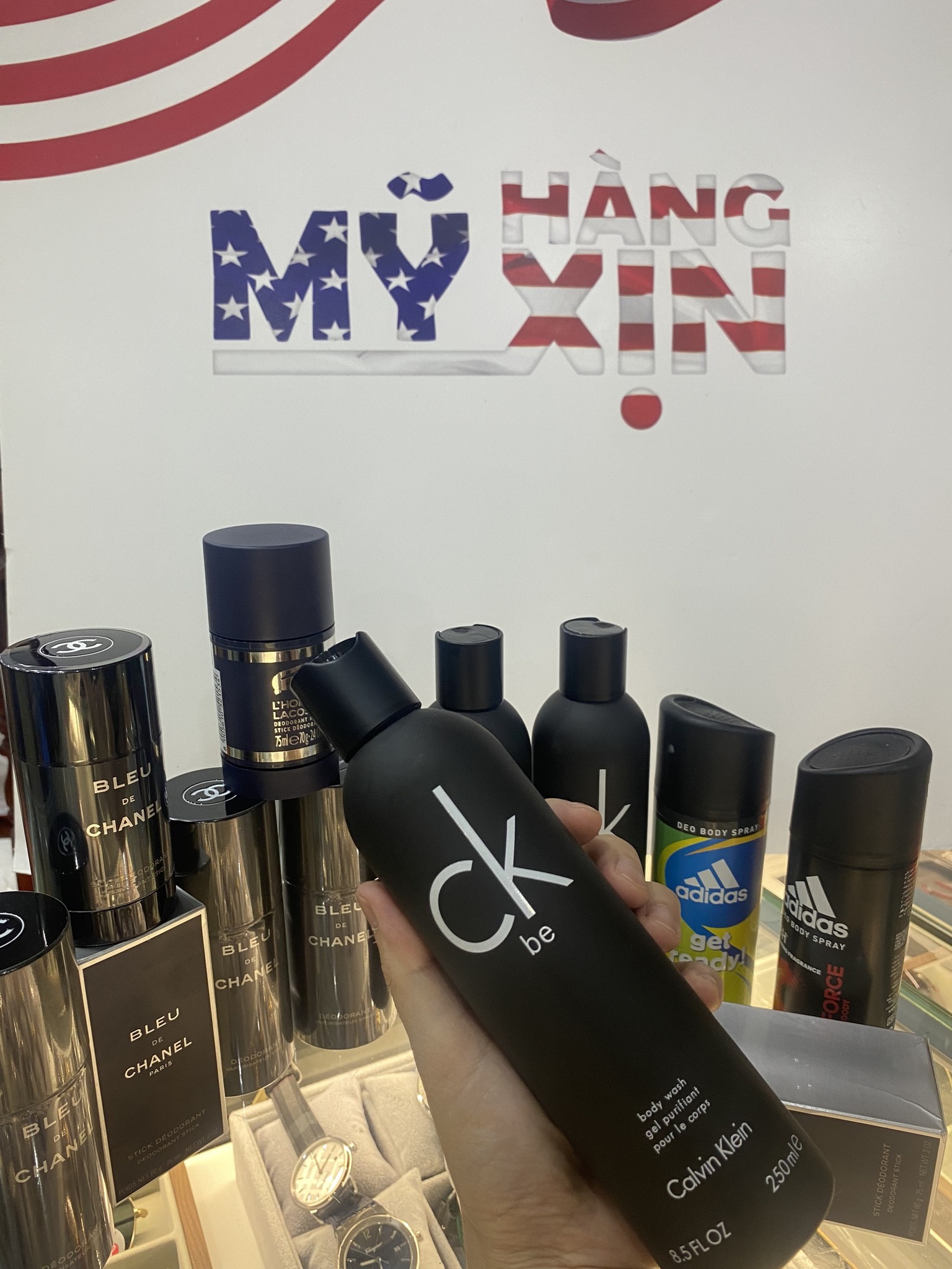 Sữa tắm nước hoa Calvin Klein CK Be Body Wash dạng GEL