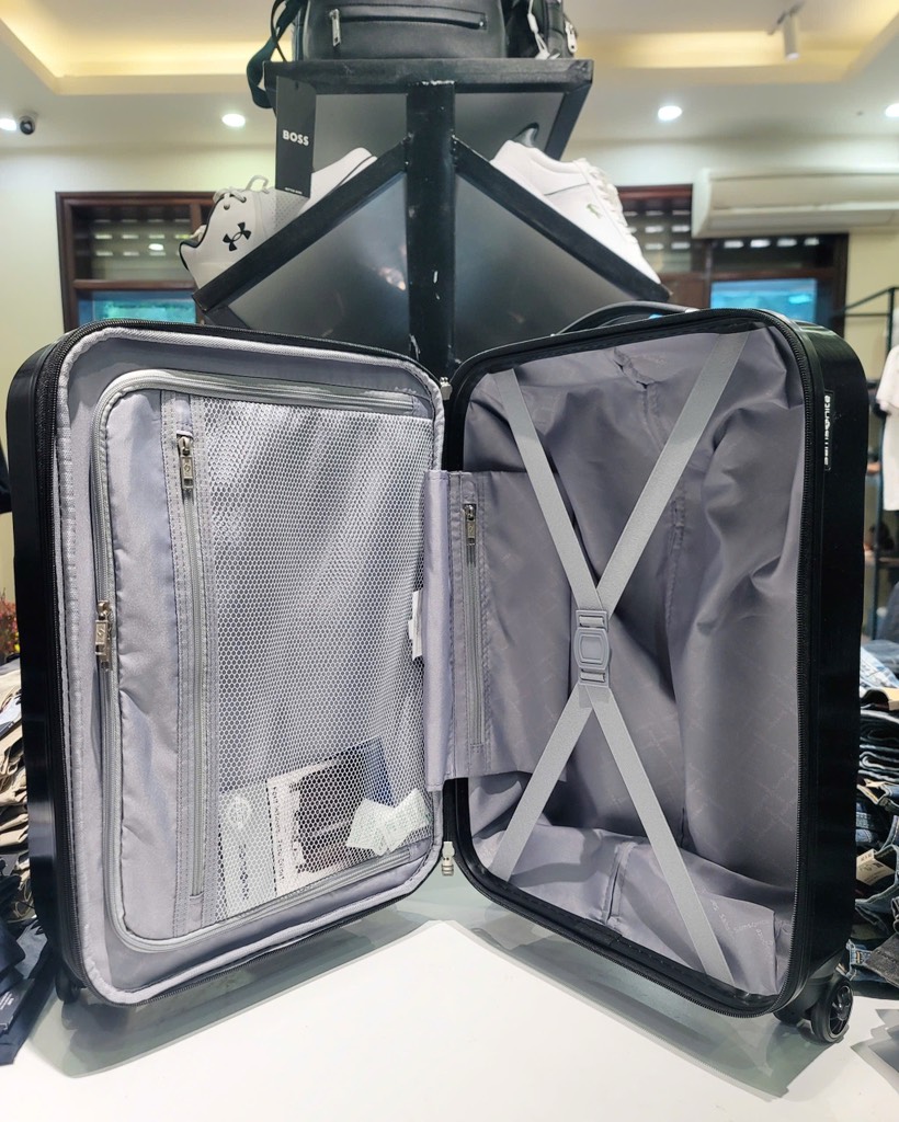Vali samsonite đen logo bạc