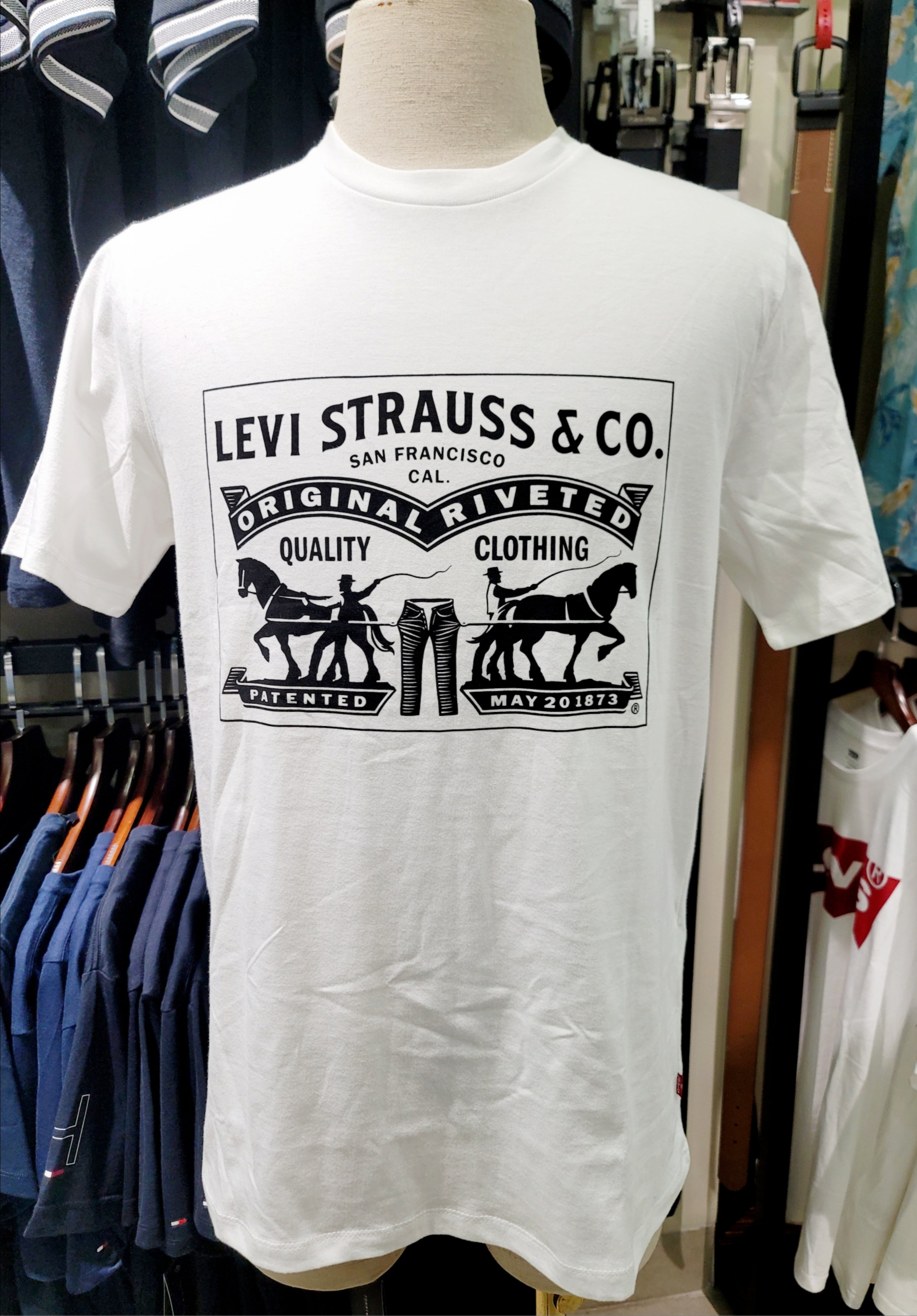 Thun Levis  Trắng họa tiết ngựa